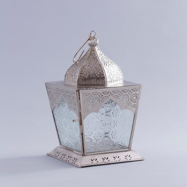 silver coloured metal tea lights